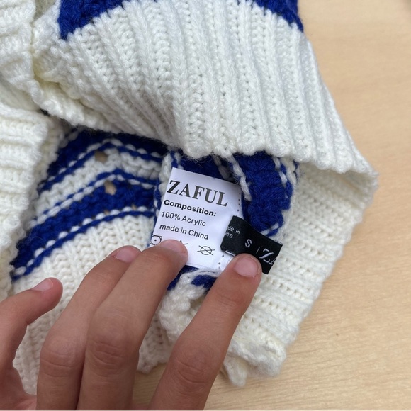 Blue White Striped Cardigan Sweater Women’s Small Colorful Comfy Fall Knit - Picture 5 of 6